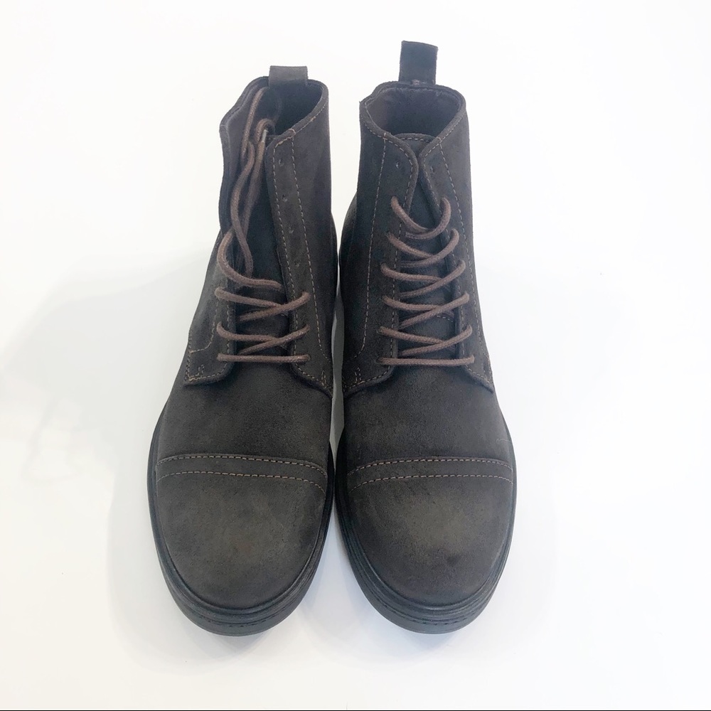 Amazon Find. Boots - Picture 2 of 5